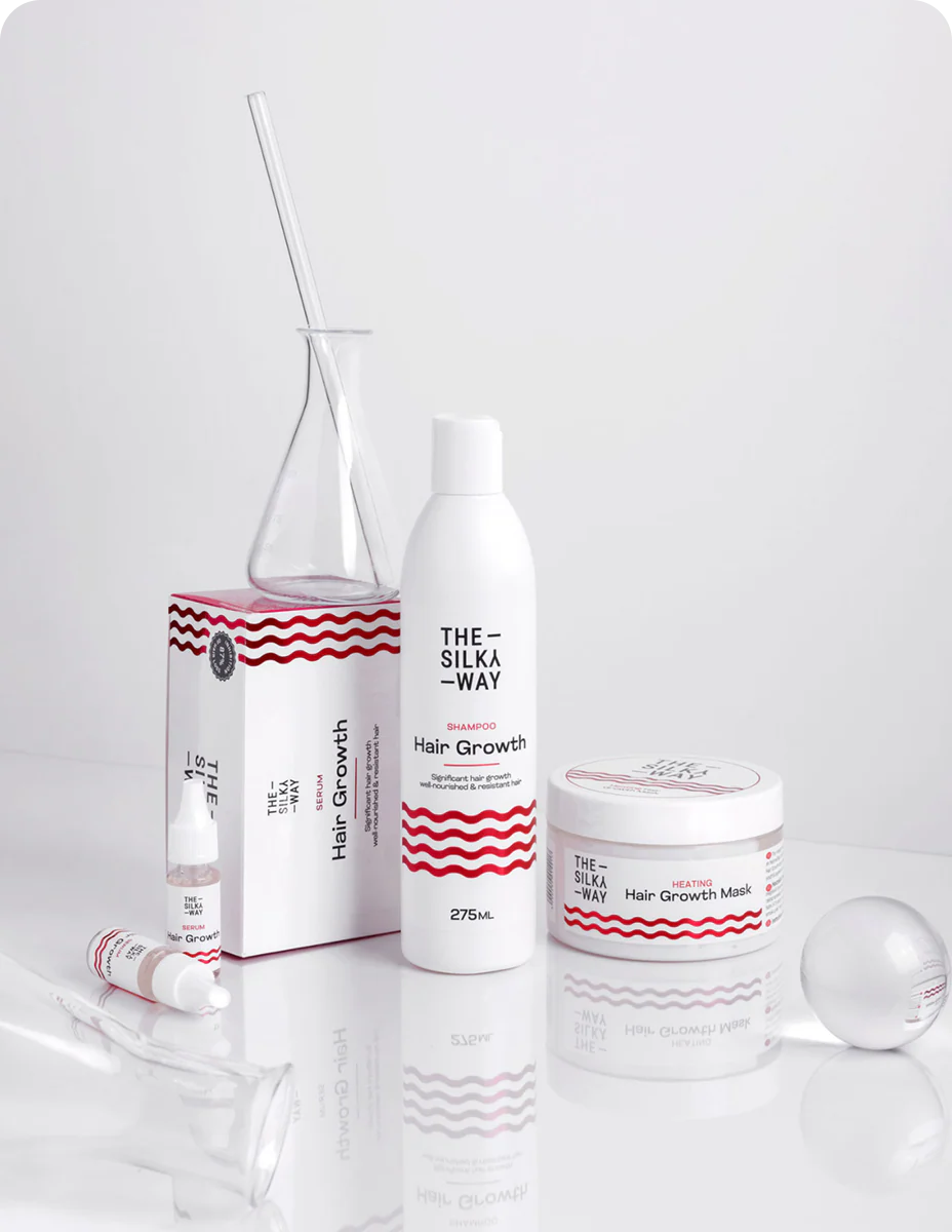 TheSilkyWay Hajregeneráló Sampon, Kondicionáló, Maszk és Miracle Hajregeneráló Víz rózsaszín háttérrel